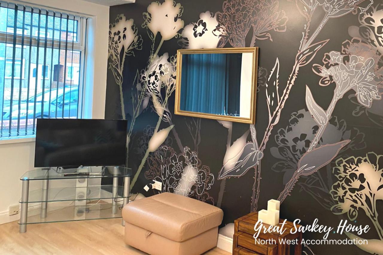 Great Sankey Serviced Accommodation Уорингтън Екстериор снимка